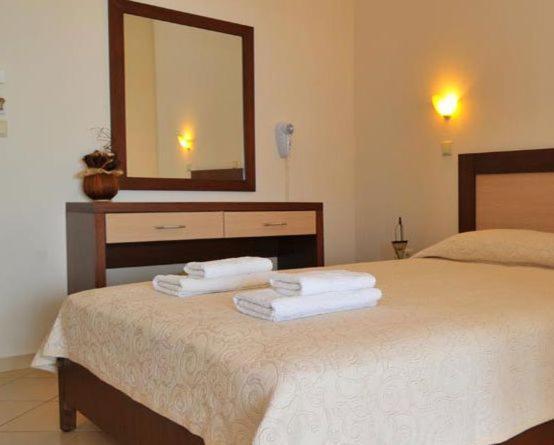 Agnanti Studios Panagia  Habitación foto